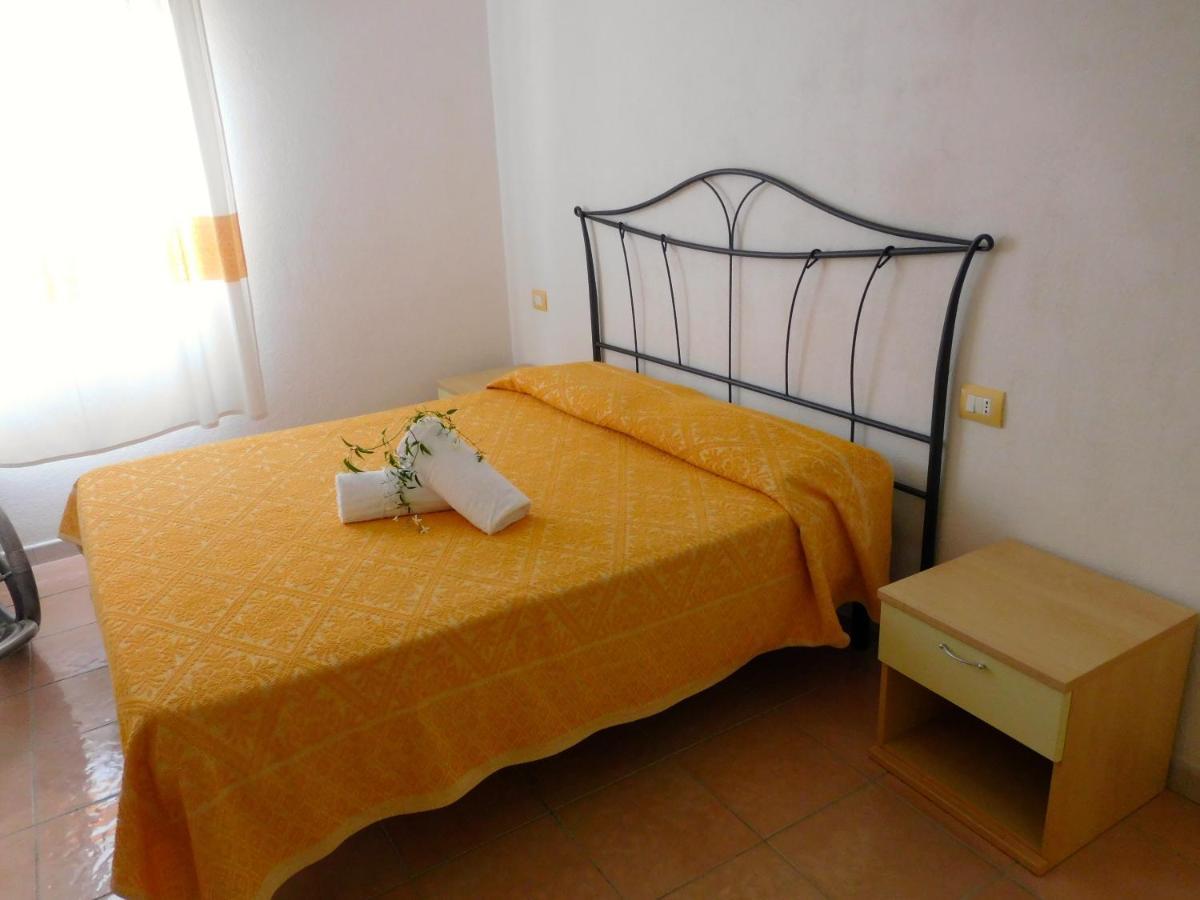 Residence La Pineta Будони Экстерьер фото
